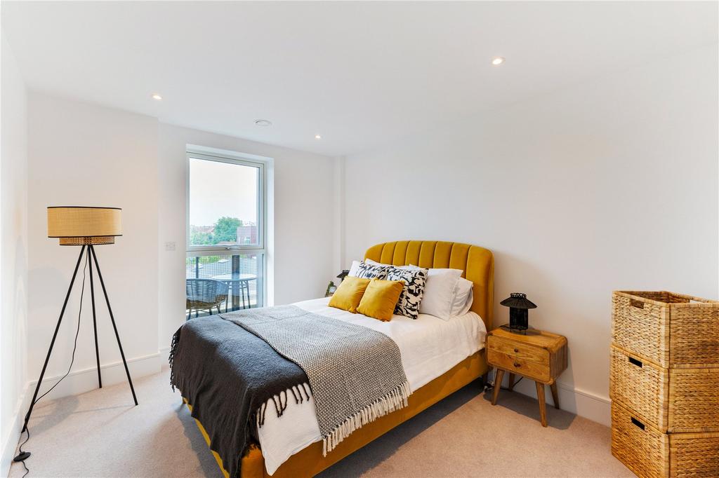 Show Apartment