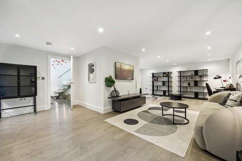 undefined, Whittlebury Mews East, Primrose Hill, London, NW1