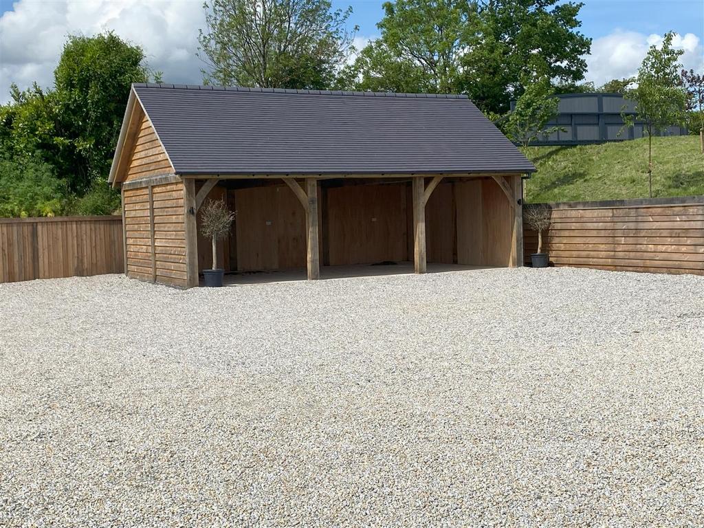 Carport.jpeg