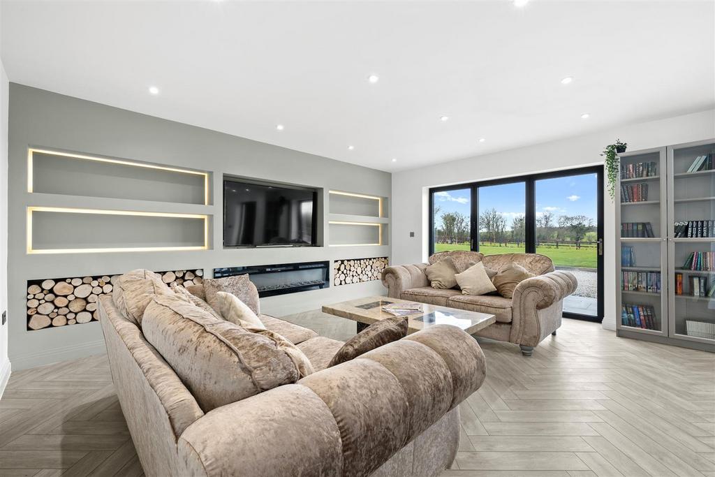 Family Room.jpg