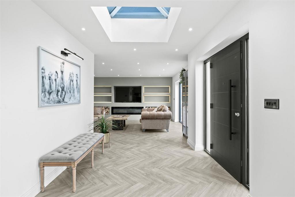 FAmilyroom2.jpg