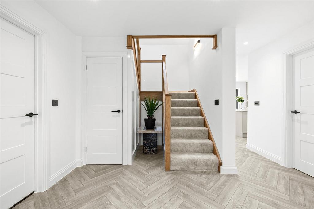 Entrance Hall .jpg