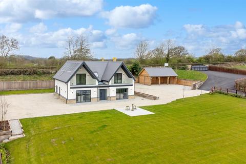 4 bedroom detached house for sale, Pendock GL19