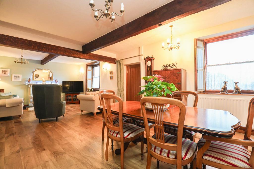 Dining Lounge