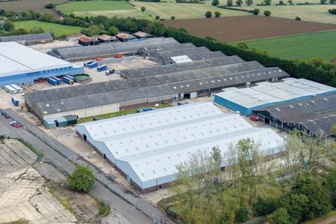 Distribution warehouse to rent, 22 Summer Rd Bury St. Edmunds IP31 3AH