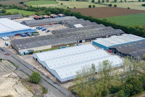 Distribution warehouse to rent, 22 Summer Rd Bury St. Edmunds IP31 3AH