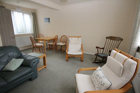 3 bedroom terraced house to rent, Churchill Avenue, Durham, DH1