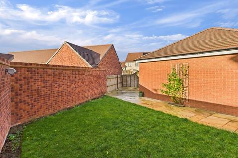 4 bedroom detached house for sale, Farmhouse Road, Gloucester