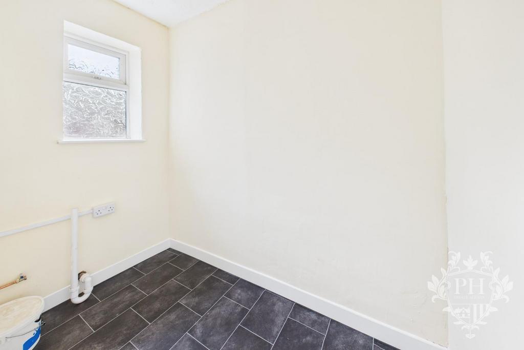 CAM02002 G0-PR0228-STILL009.jpg