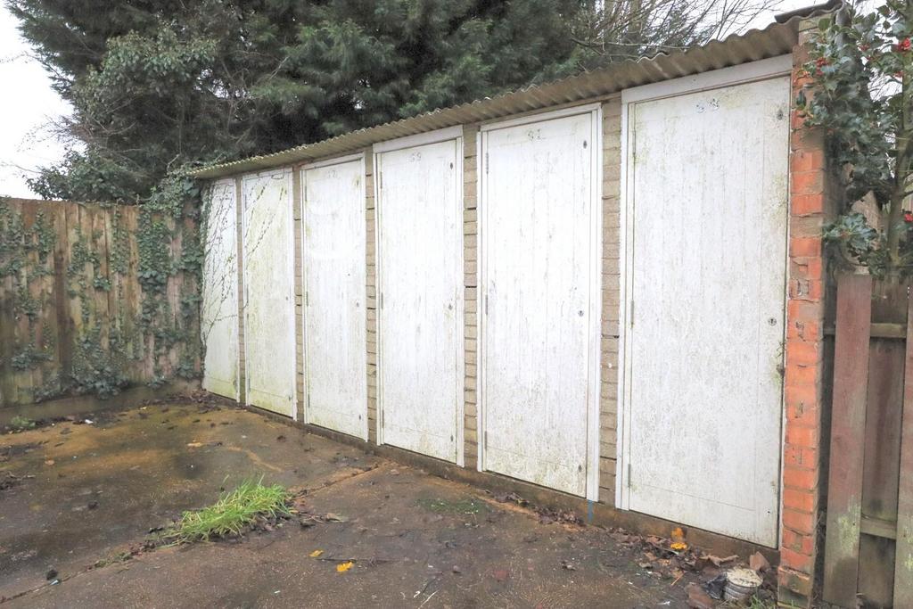 Storage shed.jpg