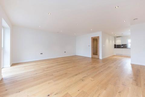 3 bedroom flat for sale, Goldhawk Road, London W12