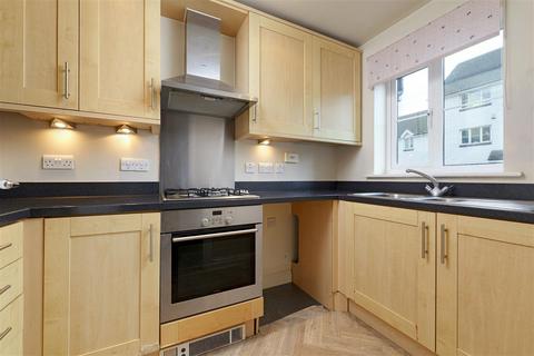 2 bedroom terraced house for sale, Finch Close, Faversham