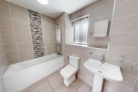 2 bedroom flat to rent, Mint Drive, Hockley, B18
