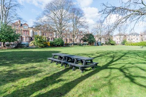 undefined, The Gardens London SE22