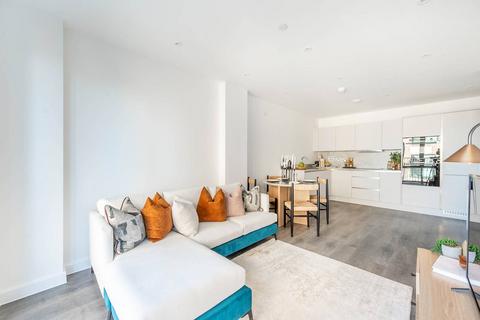 South Oxhey Central, Watford WD19