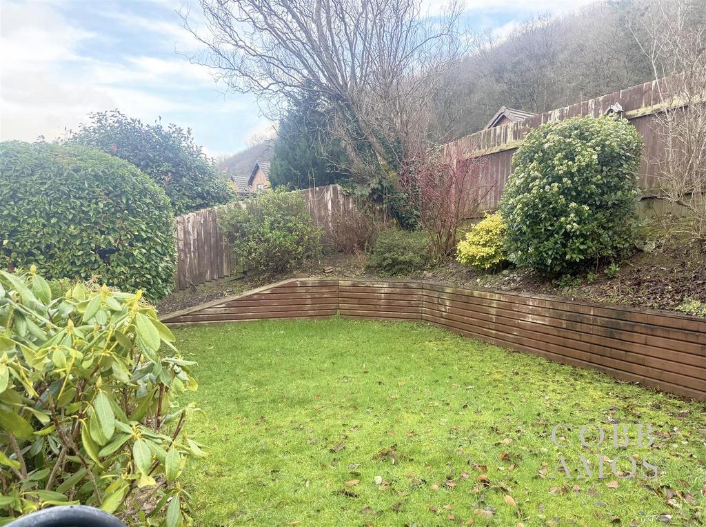 Garden 2.jpg