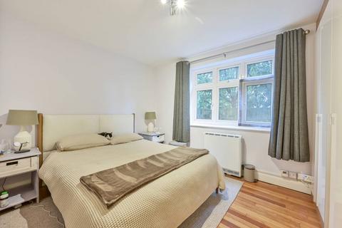 2 bedroom flat to rent, The Downs, Wimbledon, London, SW20