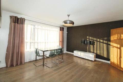 2 bedroom apartment to rent, Inner Park Road, London, SW19