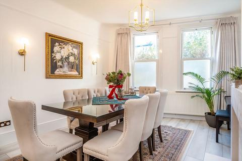 undefined, Ridgeway Road, Isleworth TW7