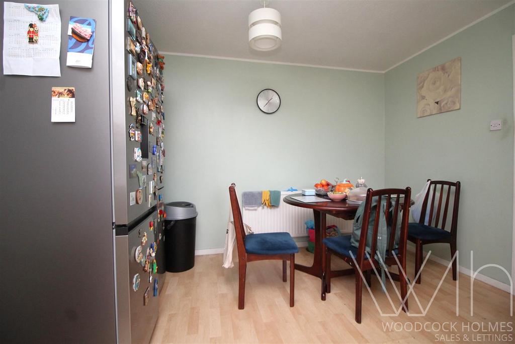 Kitchen diner 1.JPG