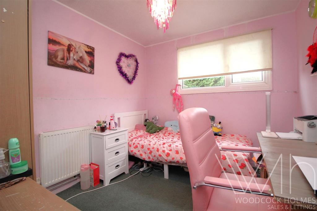 Bedroom 3 .JPG