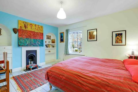 3 bedroom house to rent, Hardings Lane, Penge