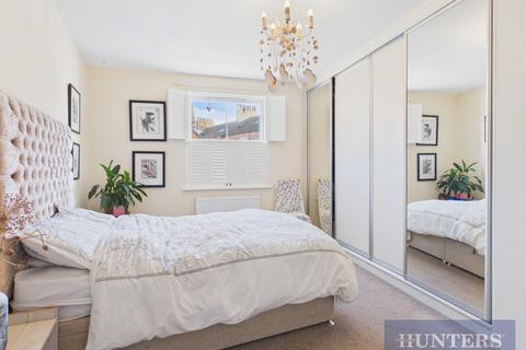 2 bedroom apartment for sale, King Street, Scarborough