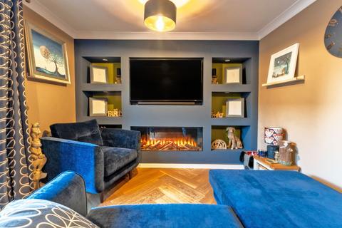 3 bedroom semi-detached house for sale, Primrose Fields, Bedford, Bedfordshire, MK41 0FG