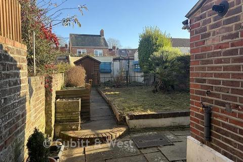 2 bedroom terraced house for sale, Dean Road, Portsmouth, Hampshire