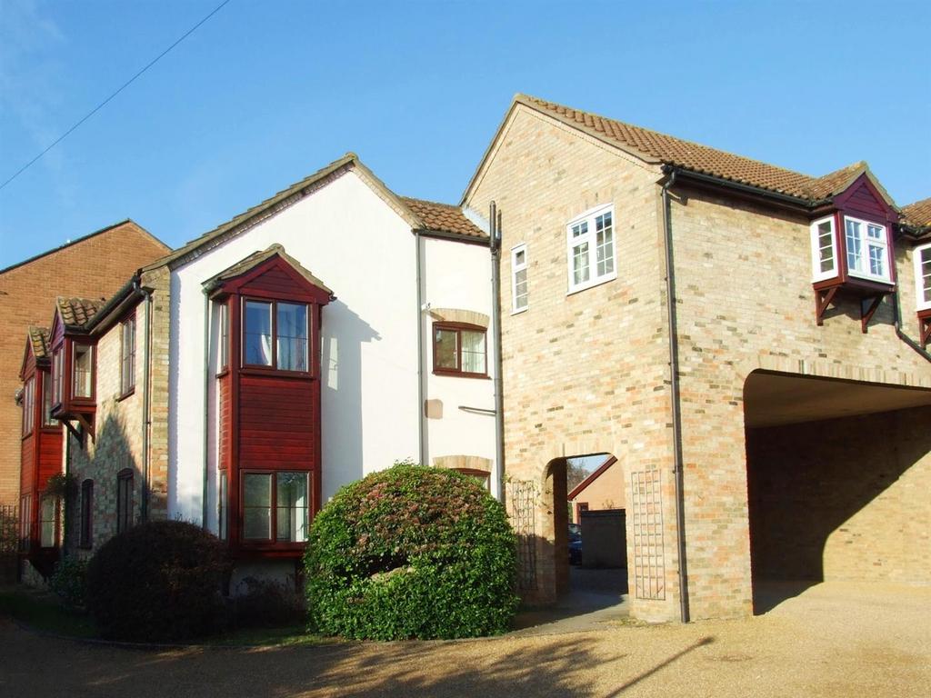 10 Darwood Court, St Ives, front.jpg