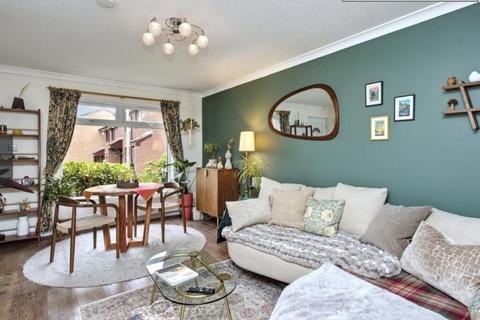 undefined, 0392L Nellfield, Edinburgh, EH16 6DX