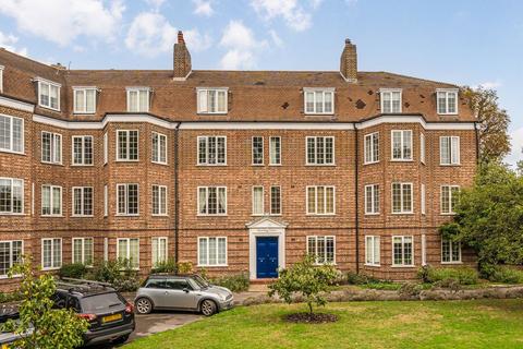 undefined, Park Road, East Twickenham TW1