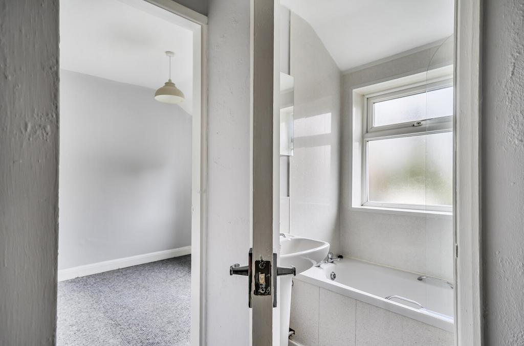 1386177-8-69285c8...