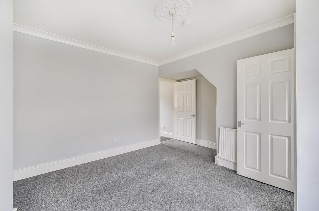 1386177-3-69285bb...