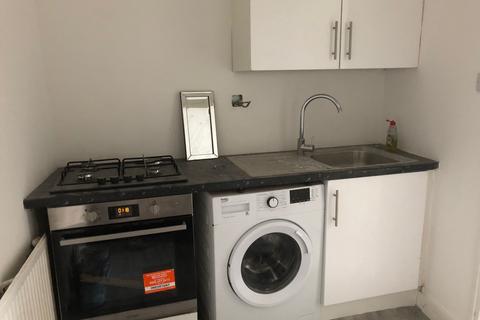 1 bedroom apartment to rent, Palmerston Road, Walthamstow E17