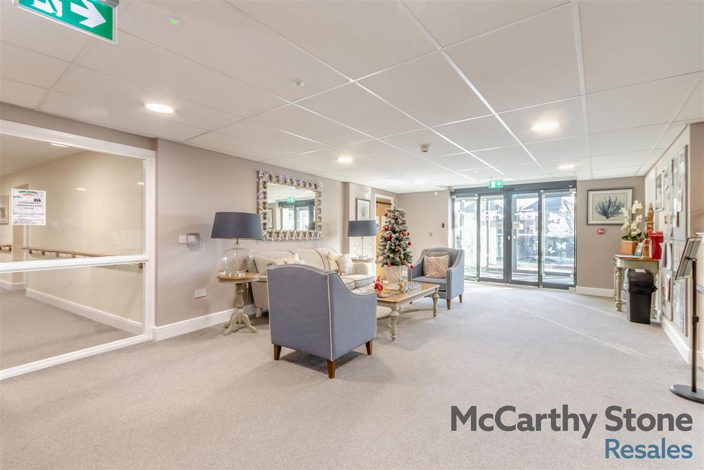 8672811-interior13.jpg