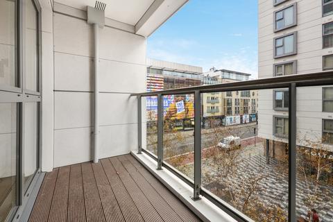 undefined, Courtyard Apartments, Avantgarde Place,  E1