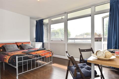 undefined, Bigland Street, London E1