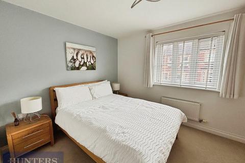 2 bedroom terraced house to rent, Monks Road, Exeter