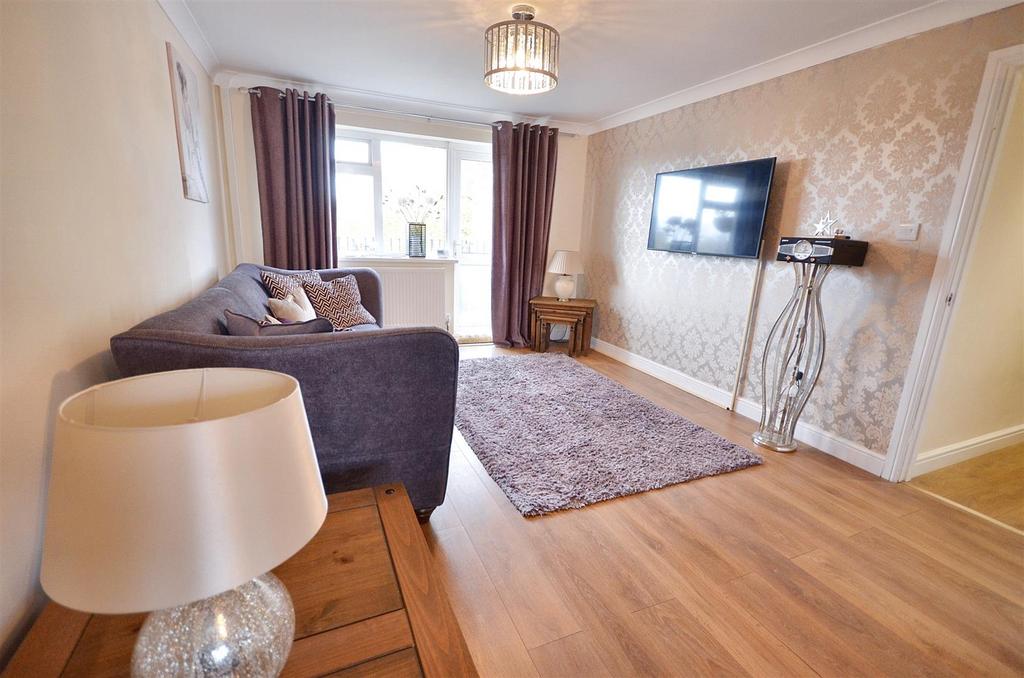 Lounge / Dining Room