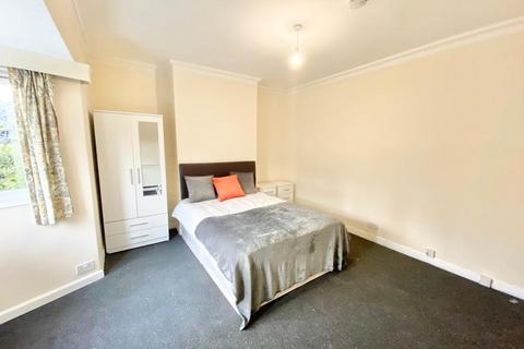 5 bedroom house share to rent, Douglas Avenue, Birmingham B36