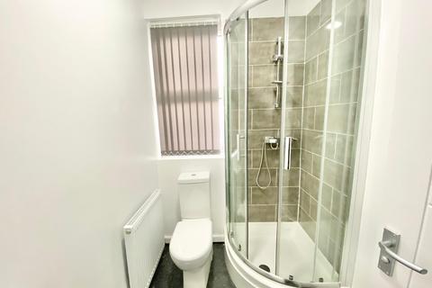 5 bedroom house share to rent, Douglas Avenue, Birmingham B36