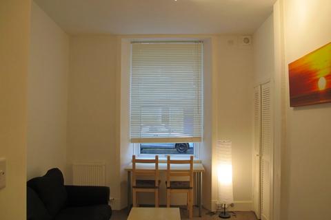 undefined, Waverley Park, Abbeyhill, Edinburgh, EH8