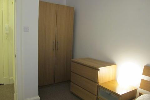 undefined, Waverley Park, Abbeyhill, Edinburgh, EH8