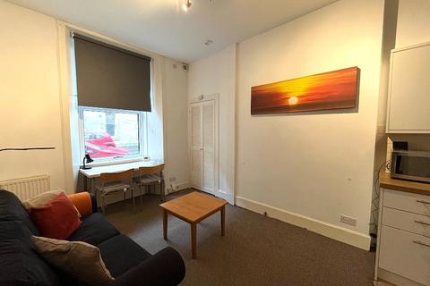 undefined, Waverley Park, Abbeyhill, Edinburgh, EH8