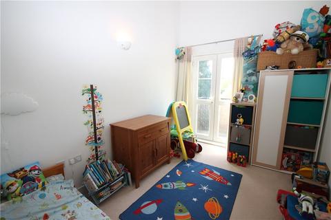 2 bedroom flat to rent, Seymour Court, Ewell KT19