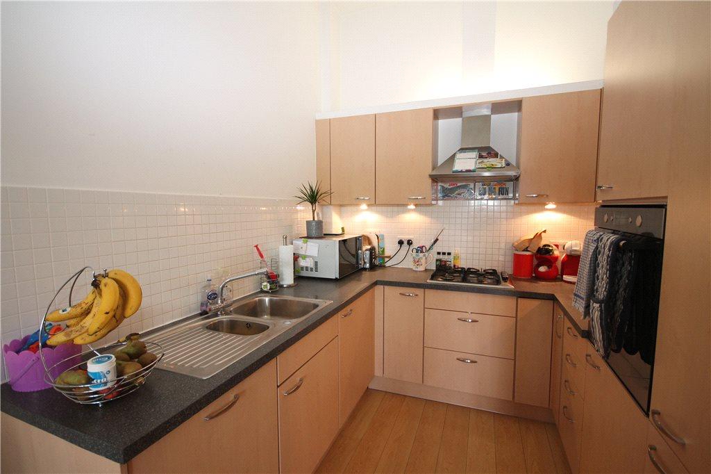 Alt Kitchen