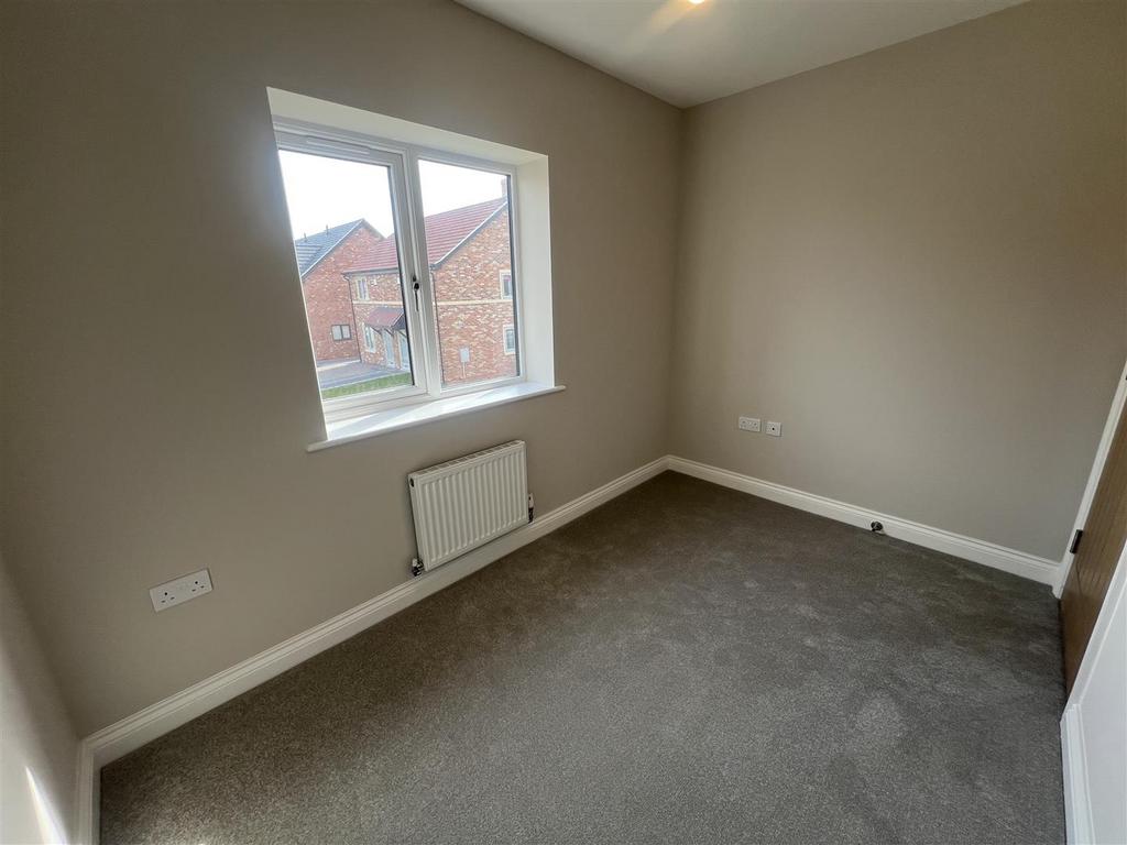 13 - Bed 4.jpg