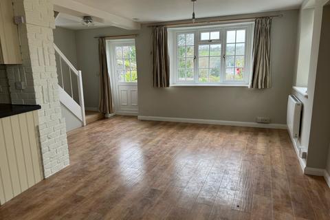 2 bedroom cottage to rent, Fore Street, Kingsbridge, TQ7