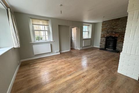 2 bedroom cottage to rent, Fore Street, Kingsbridge, TQ7